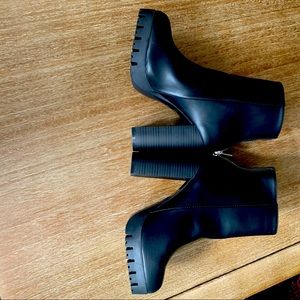 Fashion Nova black boots, brand new size 7